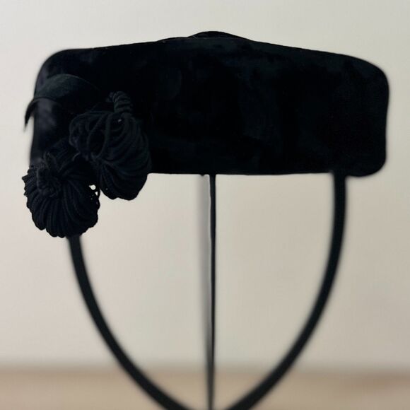Vintage 50s Black Velvet Open-lattice Pom Pom Pillbox Hat, Vivian San Francisco main image 11